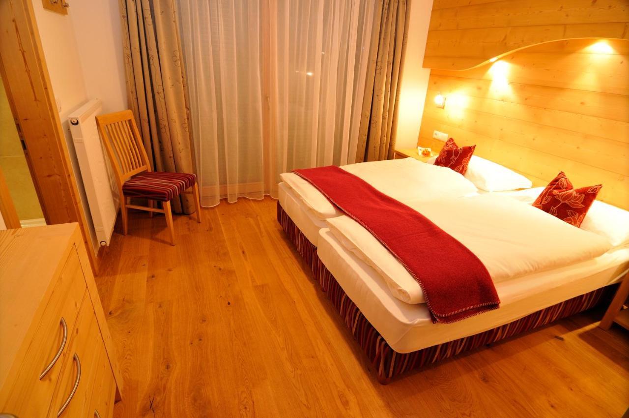 Chalet Regina Selva di Val Gardena Room photo